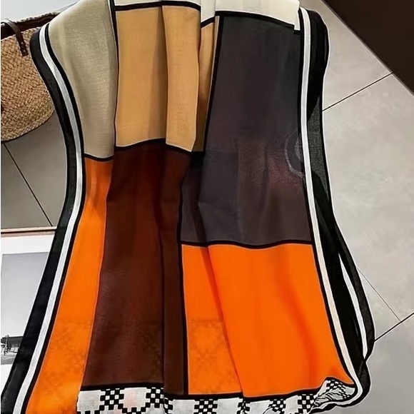 Scarf - Picture 2 of 5